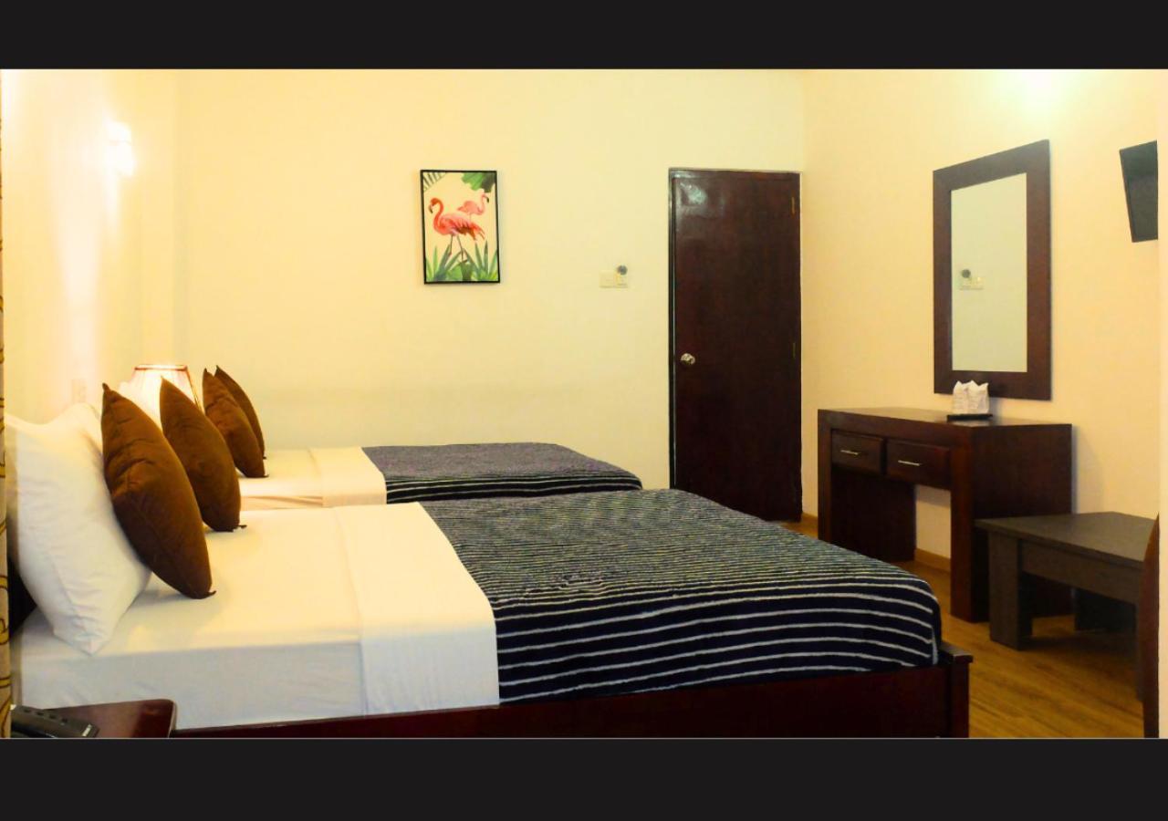 Slightly Chilled Hotel Nallathanniya Екстериор снимка