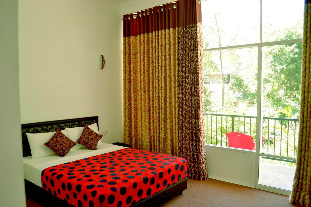 Slightly Chilled Hotel Nallathanniya Екстериор снимка