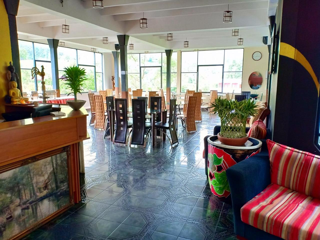 Slightly Chilled Hotel Nallathanniya Екстериор снимка
